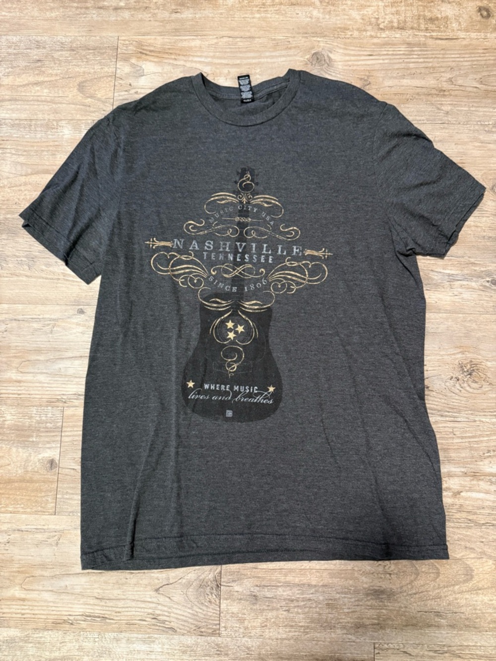 Nashville Music Graphic Tee in Gray
